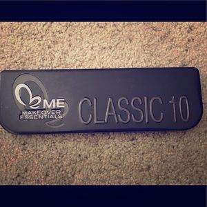 🖤 ME CLASSIC 10 EYESHADOW PALETTE 🖤
